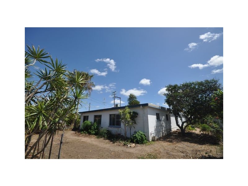 10 Pine Street, Forrest Beach QLD 4850