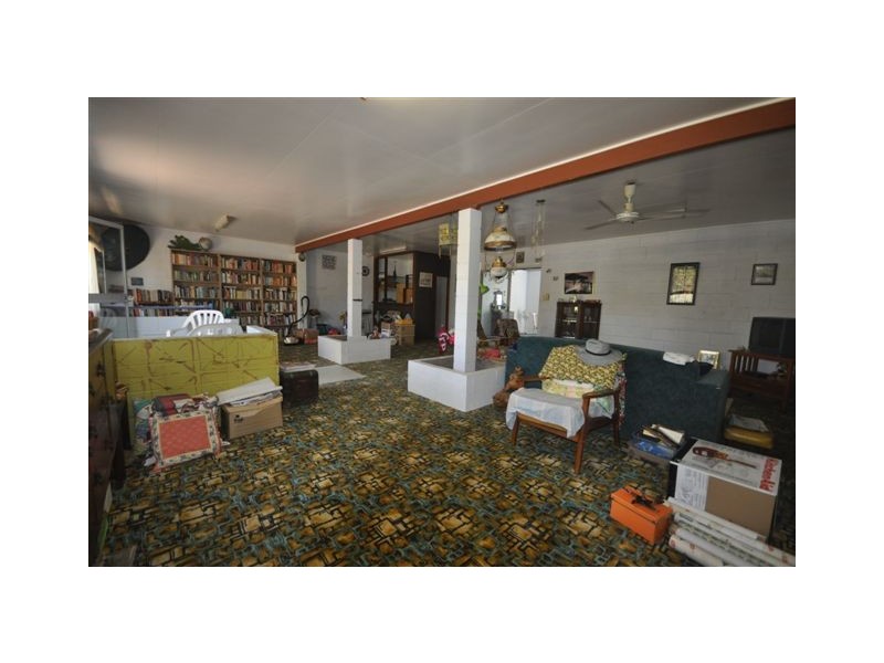 10 Pine Street, Forrest Beach QLD 4850
