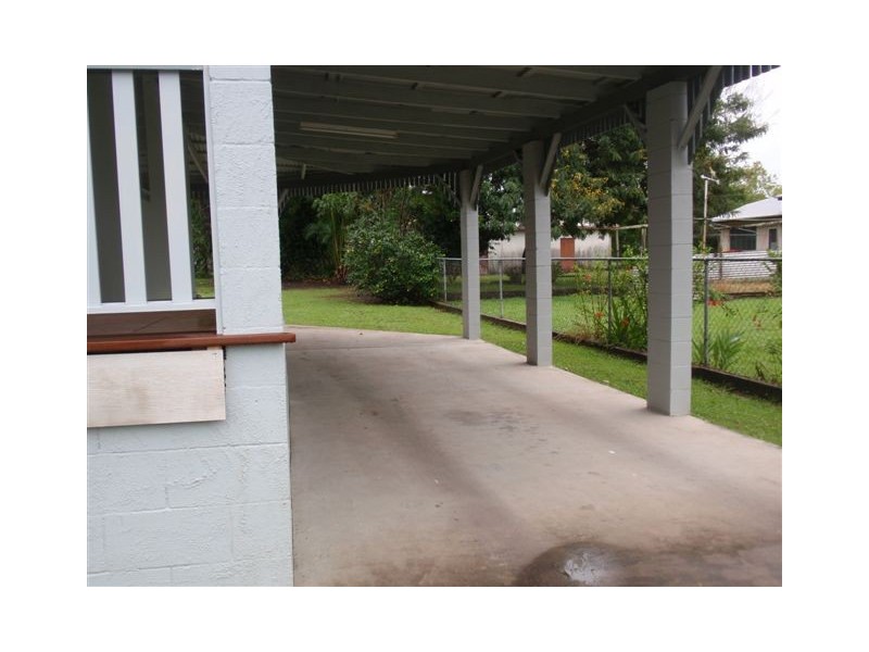 11 Fisher, Ingham QLD 4850