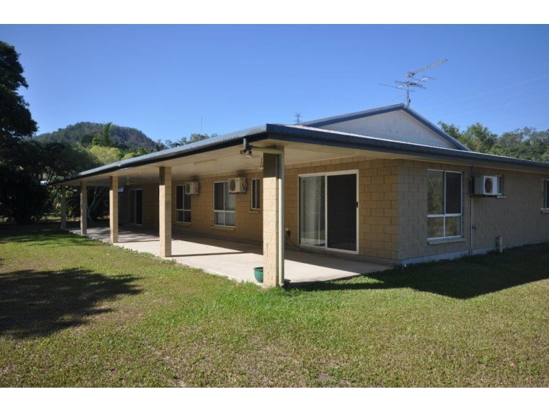 93 Jones Road, Bemerside QLD 4850