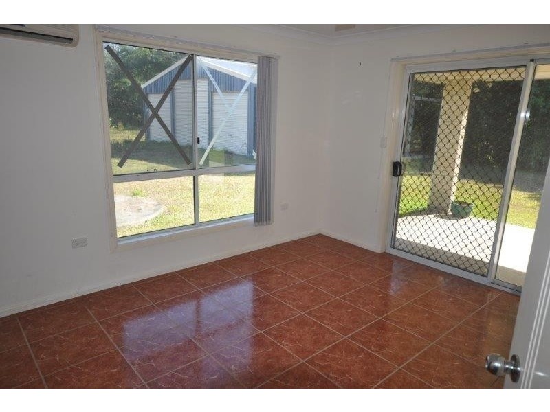 93 Jones Road, Bemerside QLD 4850