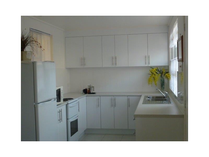2/21 Carr Cres, Lucinda QLD 4850