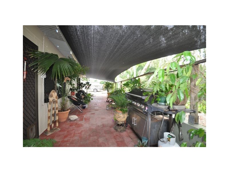 13 Mona Road, Halifax QLD 4850