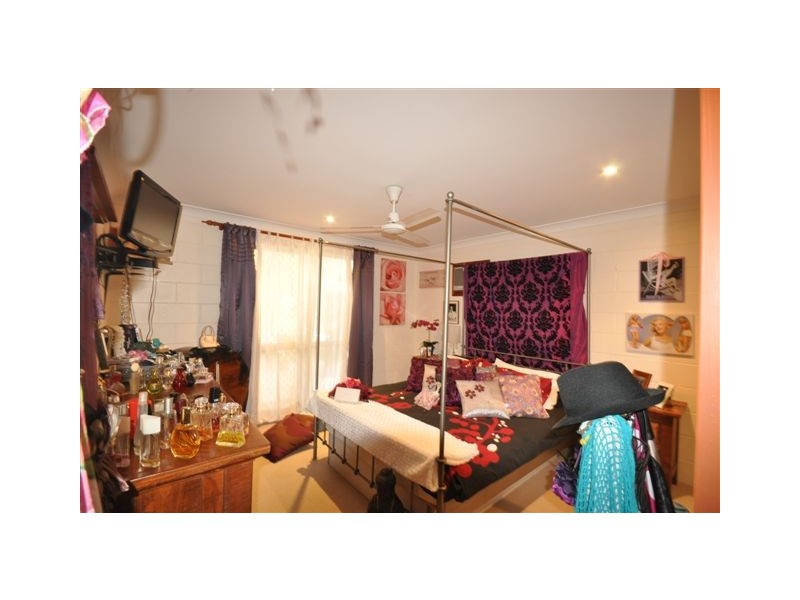 13 Mona Road, Halifax QLD 4850