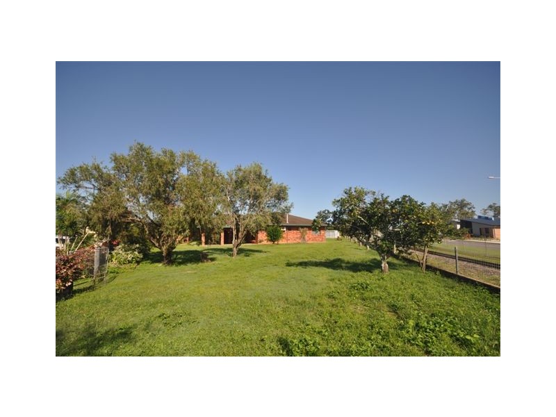 17 George Street, Ingham QLD 4850