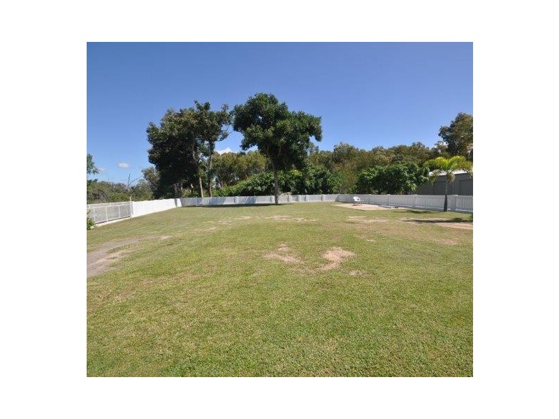 54 Patterson Parade, Lucinda QLD 4850