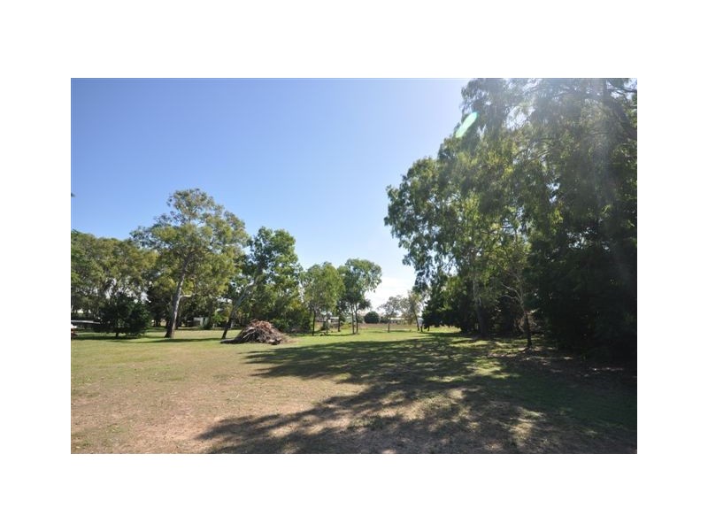 2 Macadamia Street, Forrest Beach QLD 4850