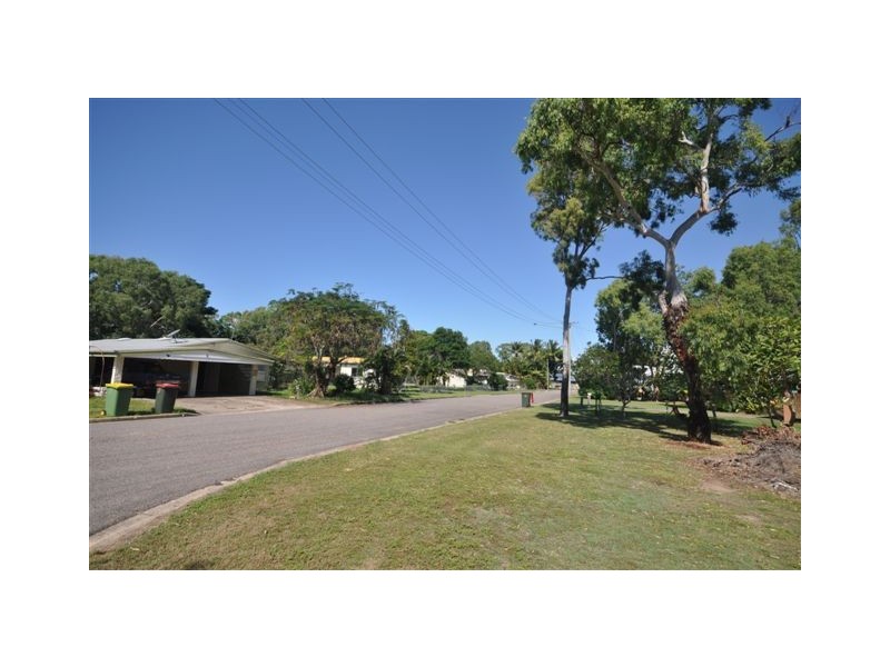 2 Macadamia Street, Forrest Beach QLD 4850
