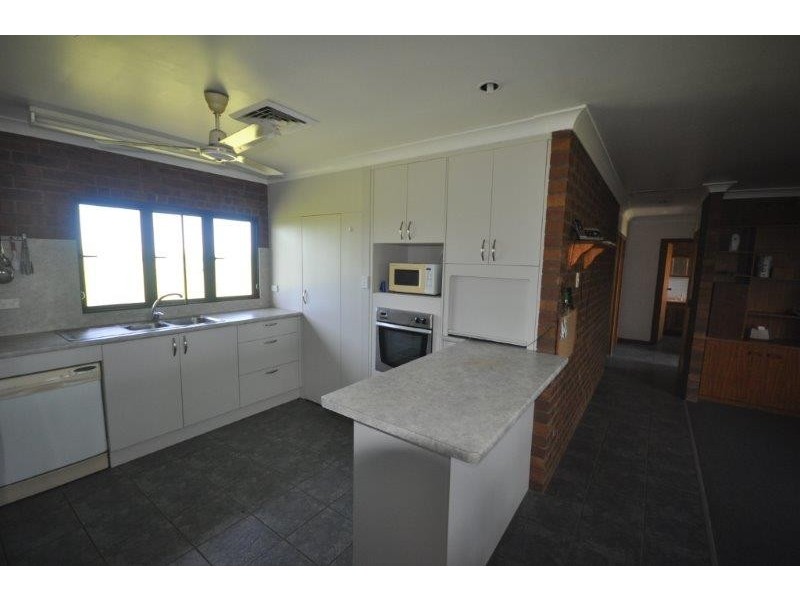193 Halifax Rd, Ingham QLD 4850