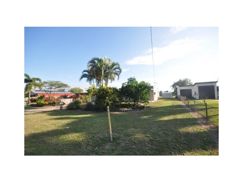 4 Banksia Street, Forrest Beach QLD 4850
