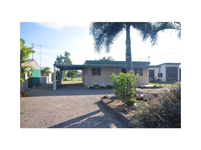 4 Banksia Street, Forrest Beach QLD 4850