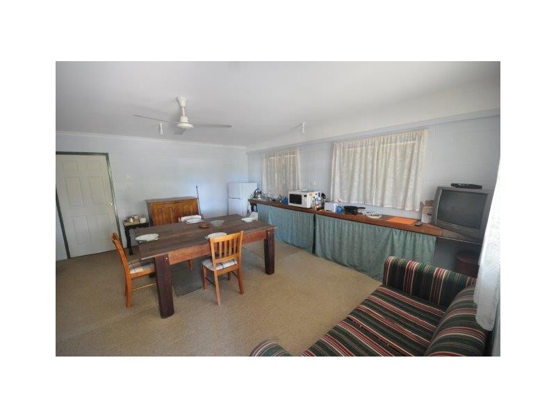 4 Banksia Street, Forrest Beach QLD 4850