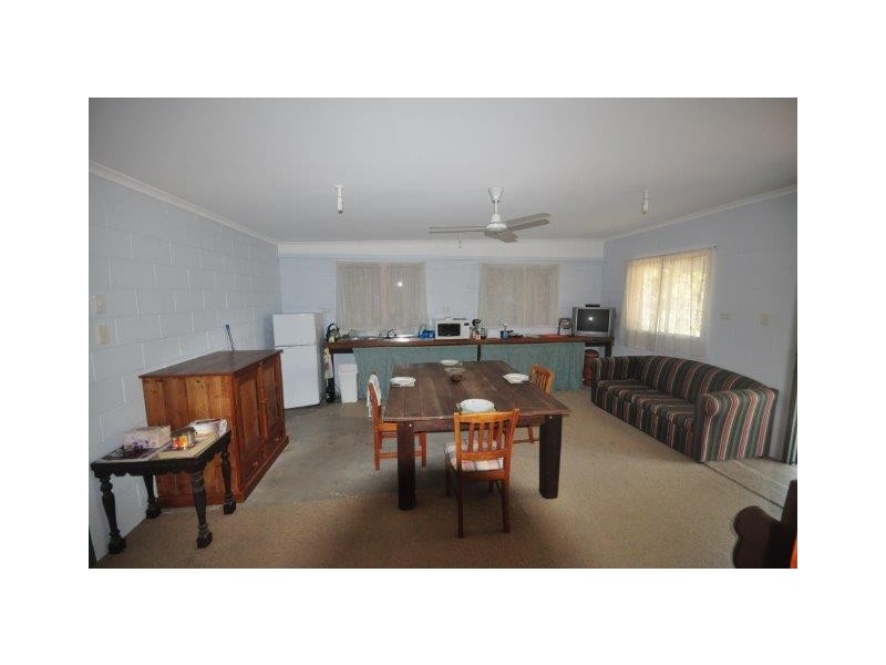 4 Banksia Street, Forrest Beach QLD 4850