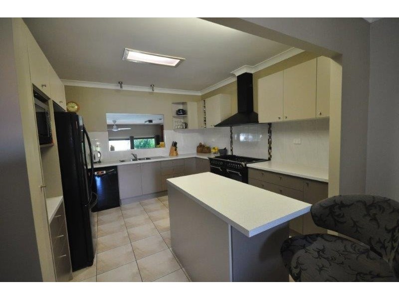 11 Moretti Street, Ingham QLD 4850