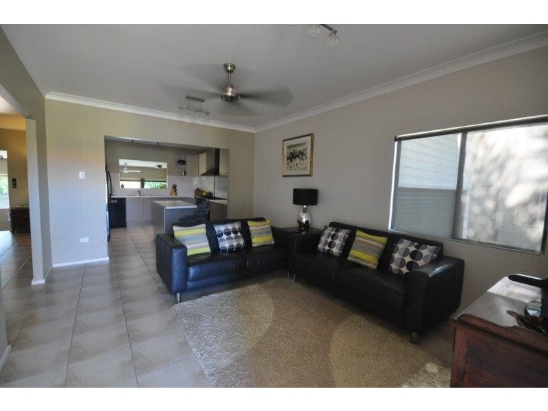 11 Moretti Street, Ingham QLD 4850