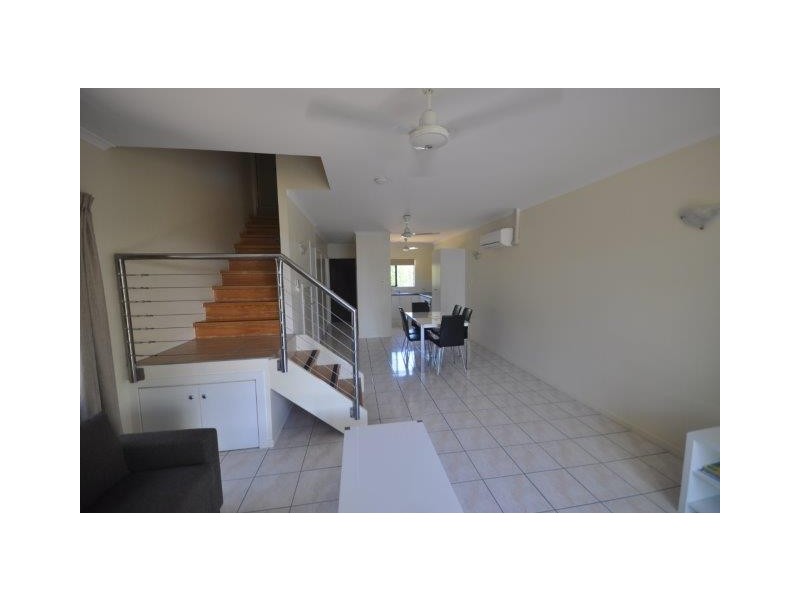 Unit 4/ 43 Dungeness Road, Lucinda QLD 4850