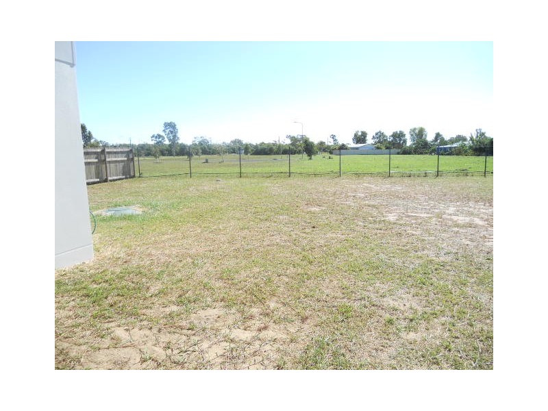 8 Rosella Street, Forrest Beach QLD 4850