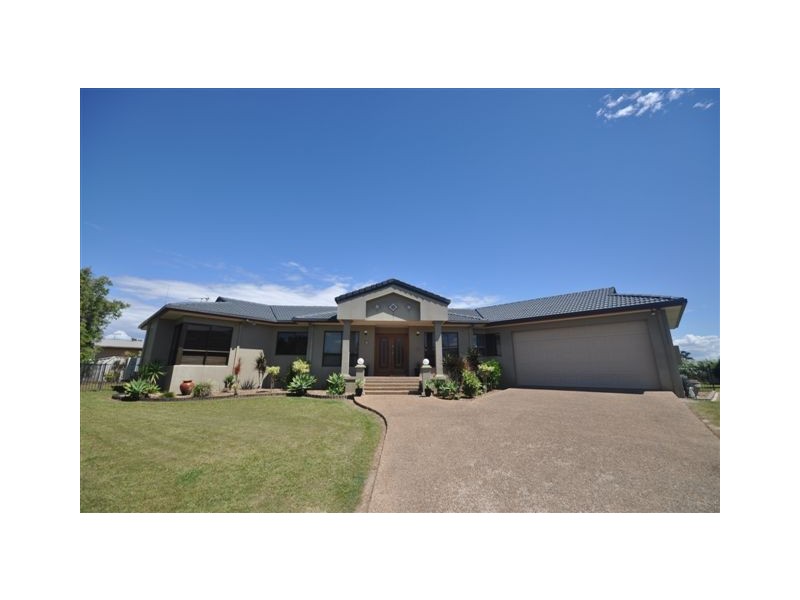 7 Hecht Street, Ingham QLD 4850