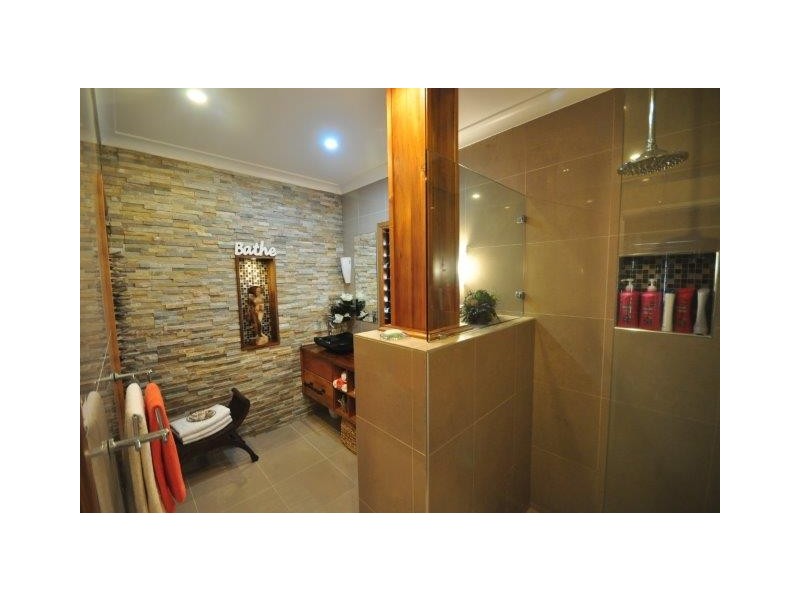 7 Leckie Street, Ingham QLD 4850