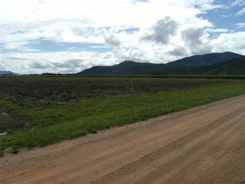 . Palmas Road, Hawkins Creek QLD 4850