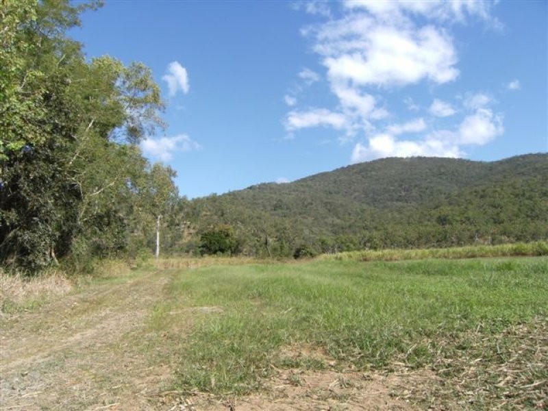 Lt 1 Bruce Highway, Bambaroo QLD 4850