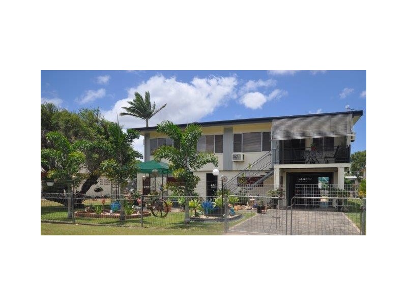 4 MacDonald, Ingham QLD 4850