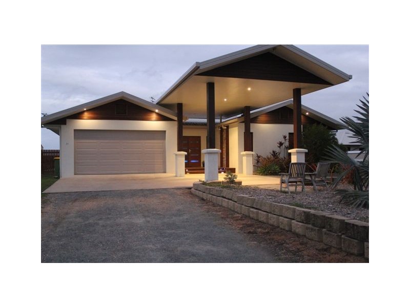 21 Moretti Street, Ingham QLD 4850