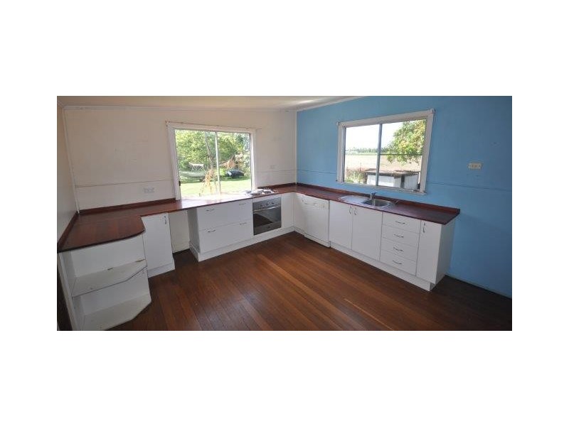 13 Spencer Street, Macknade QLD 4850