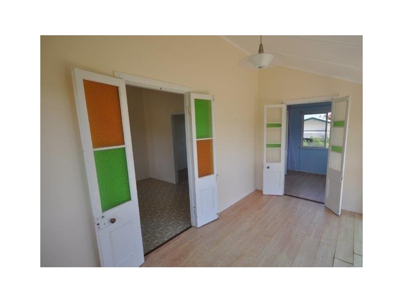 13 Spencer Street, Macknade QLD 4850