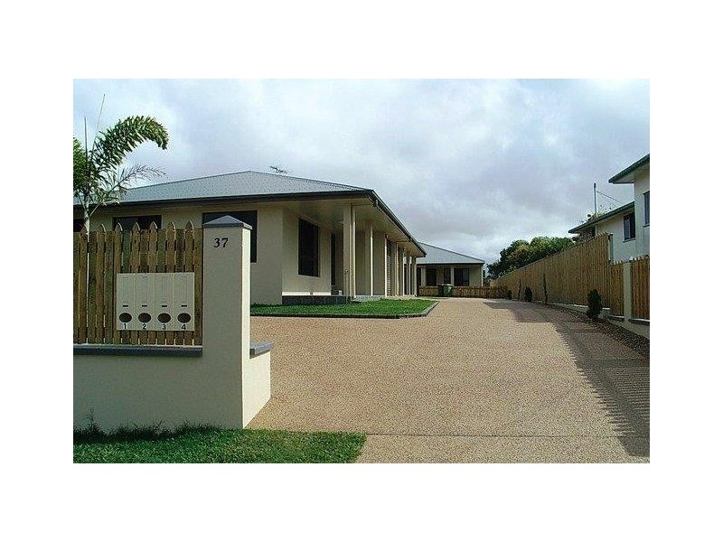 Unit 4/37 Lynn Street, Ingham QLD 4850