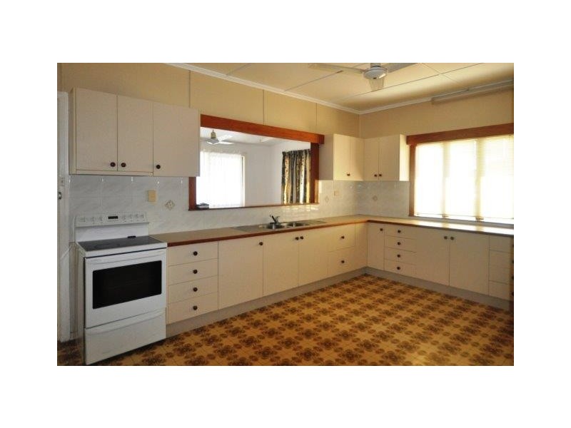 37 Warren Street, Ingham QLD 4850