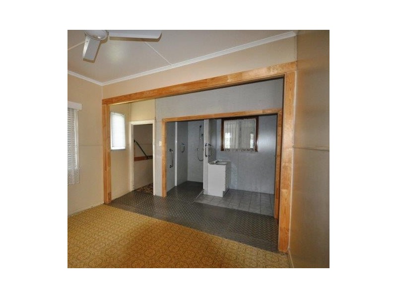 37 Warren Street, Ingham QLD 4850