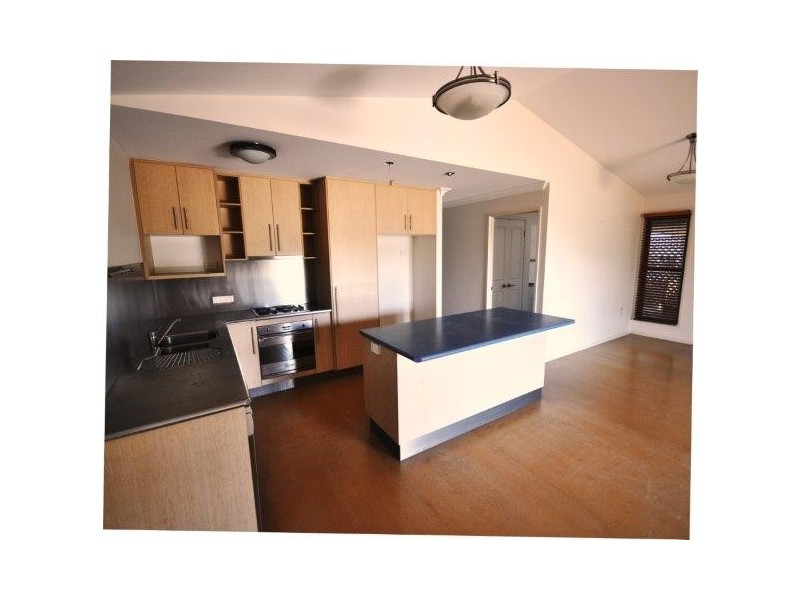 4 Dolphin Crescent, Taylors Beach QLD 4850