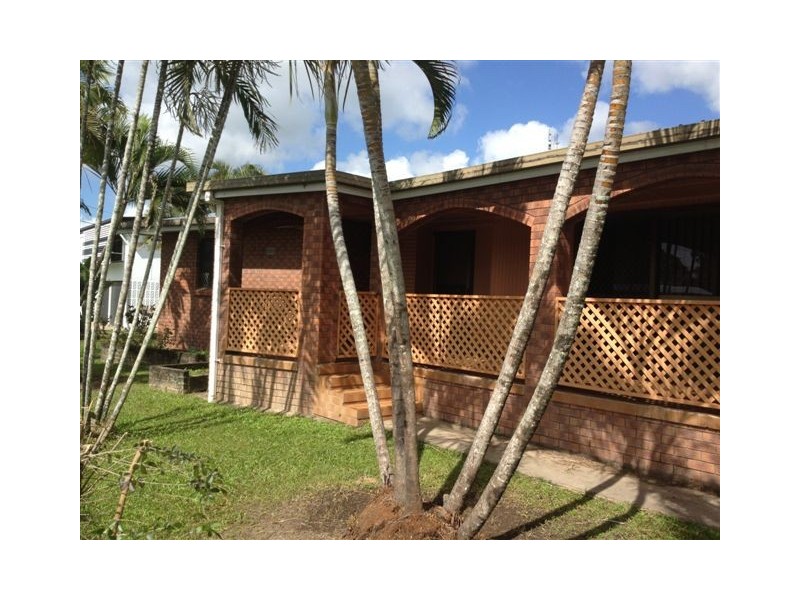 51 Marina Parade, Ingham QLD 4850