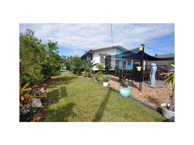 37 Bottlebrush Street, Forrest Beach QLD 4850