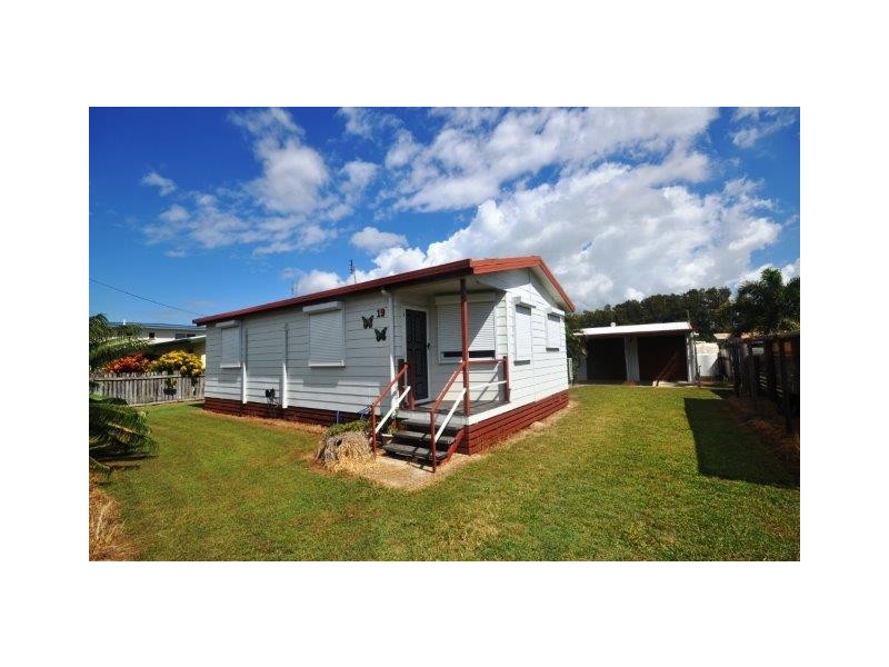 19 Barramundi Street, Taylors Beach QLD 4850