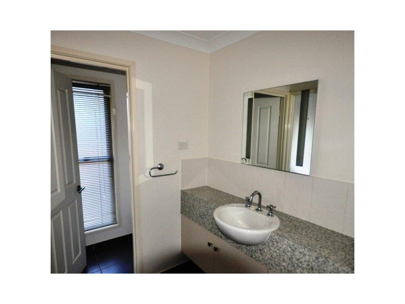 4 Dolphin Crescent, Taylors Beach QLD 4850