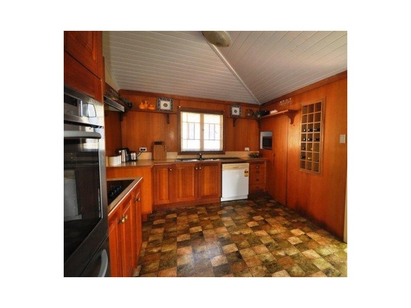 7 George Street, Ingham QLD 4850