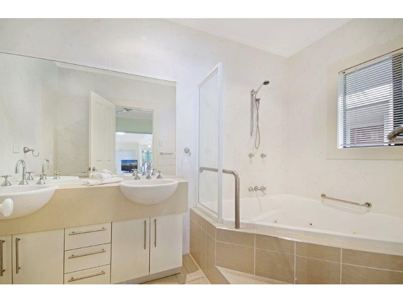 Lot 8/15 Denney Street, Lucinda QLD 4850