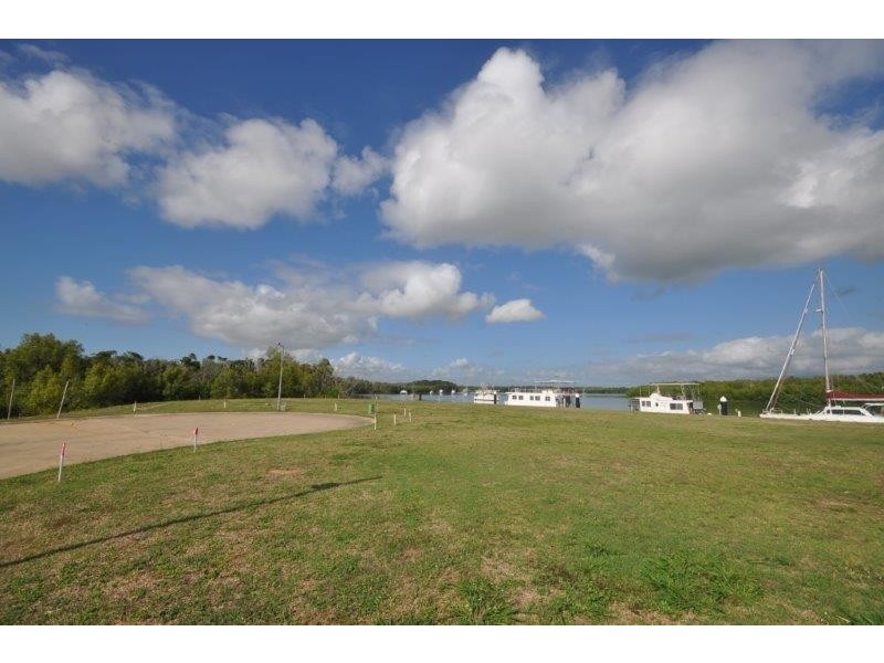 Waterfront at Marine Cove Moorings, Lucinda QLD 4850