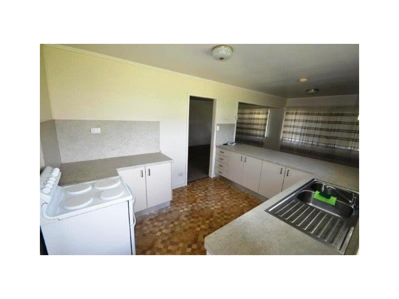 2 Rutledge Street, Ingham QLD 4850