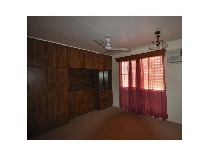 9 Acacia Road, Halifax QLD 4850