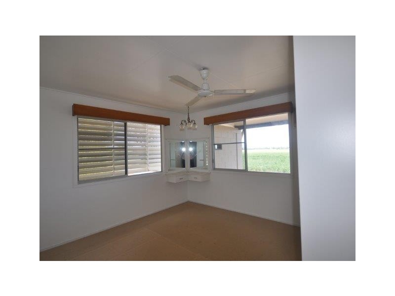 9 Acacia Road, Halifax QLD 4850