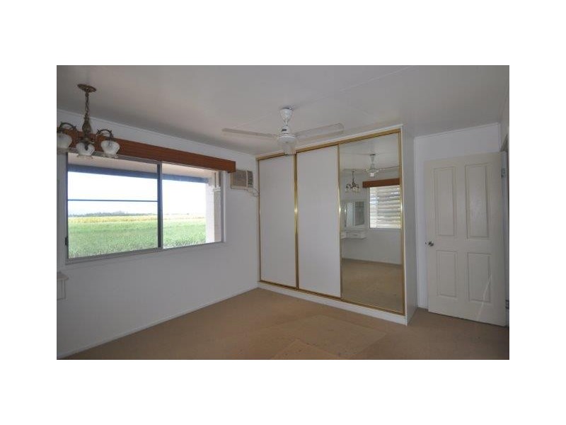 9 Acacia Road, Halifax QLD 4850