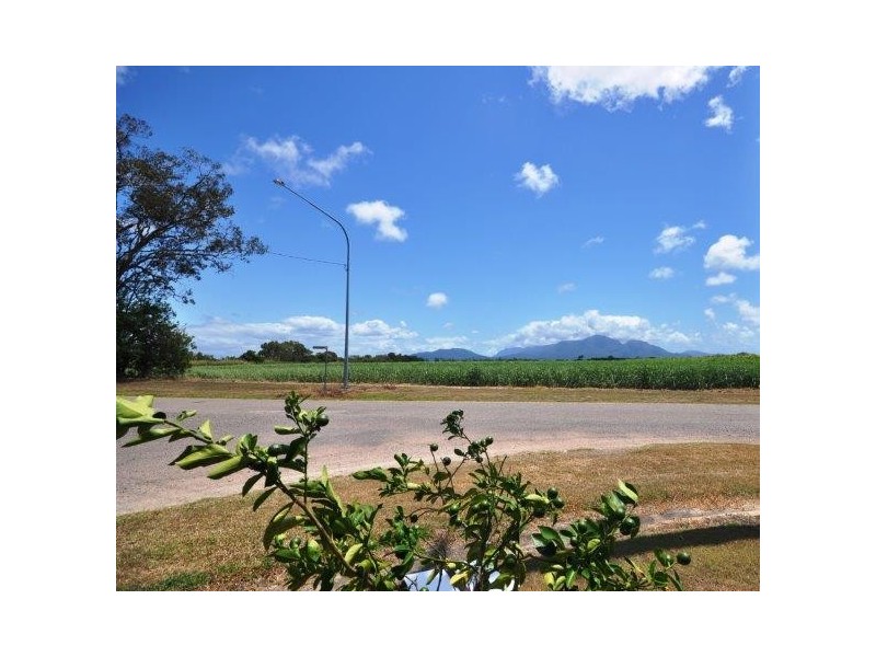 9 Acacia Road, Halifax QLD 4850