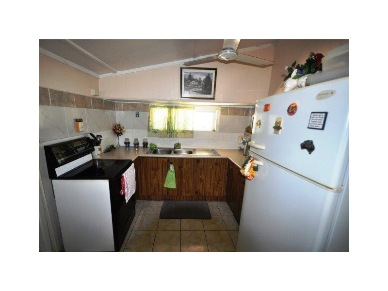 1 Mona Road, Halifax QLD 4850