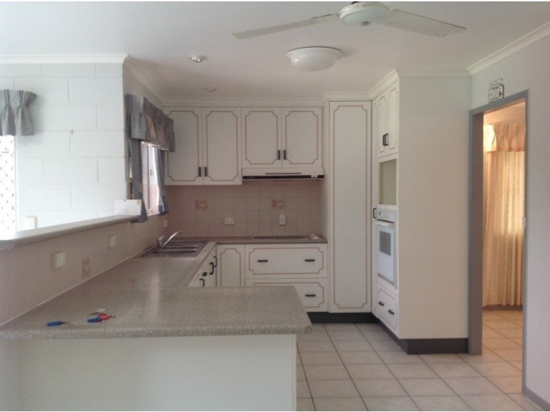 6 Carr Crescent, Lucinda QLD 4850