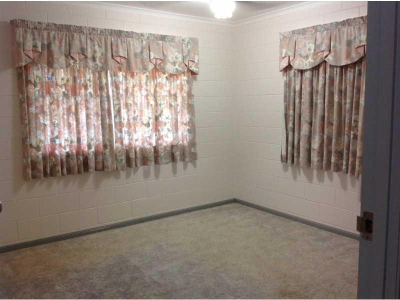 6 Carr Crescent, Lucinda QLD 4850