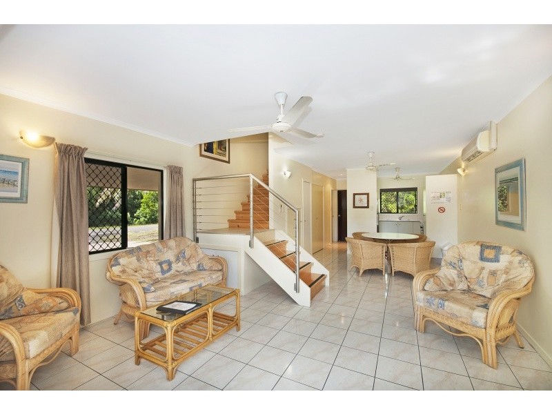 Unit 11/43 Dungeness Road, Lucinda QLD 4850