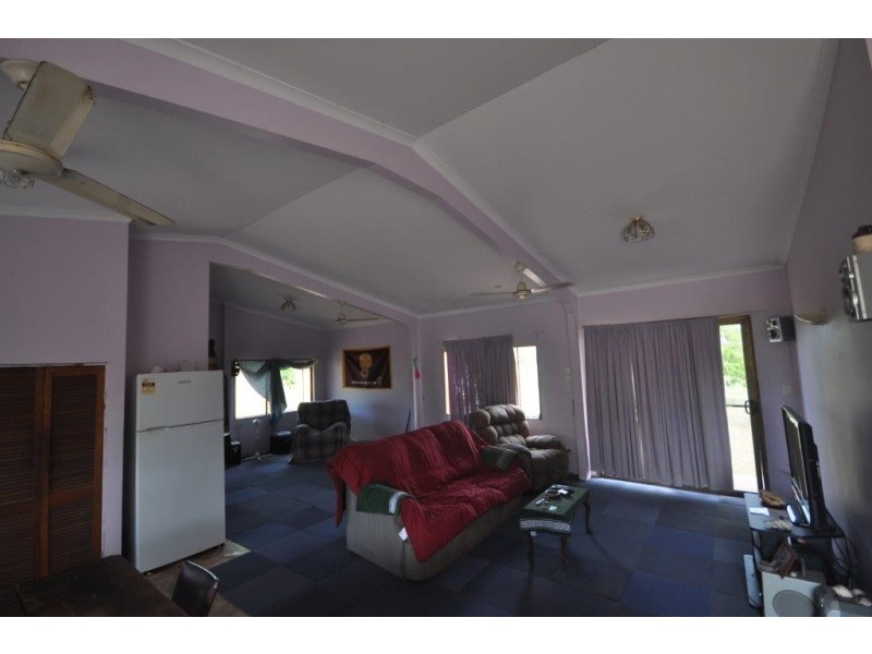 143 Beatts Road, Forrest Beach QLD 4850